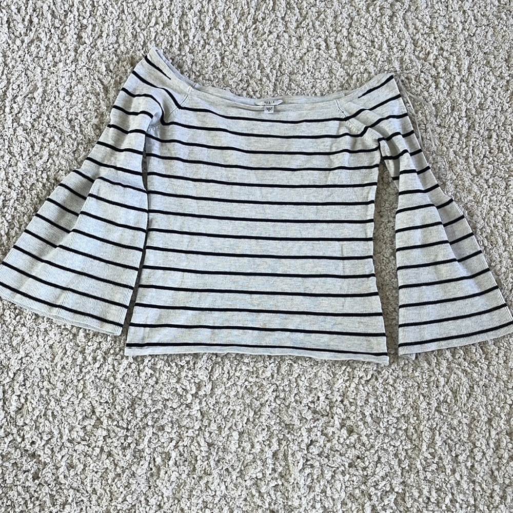 Guess Off Shoulder